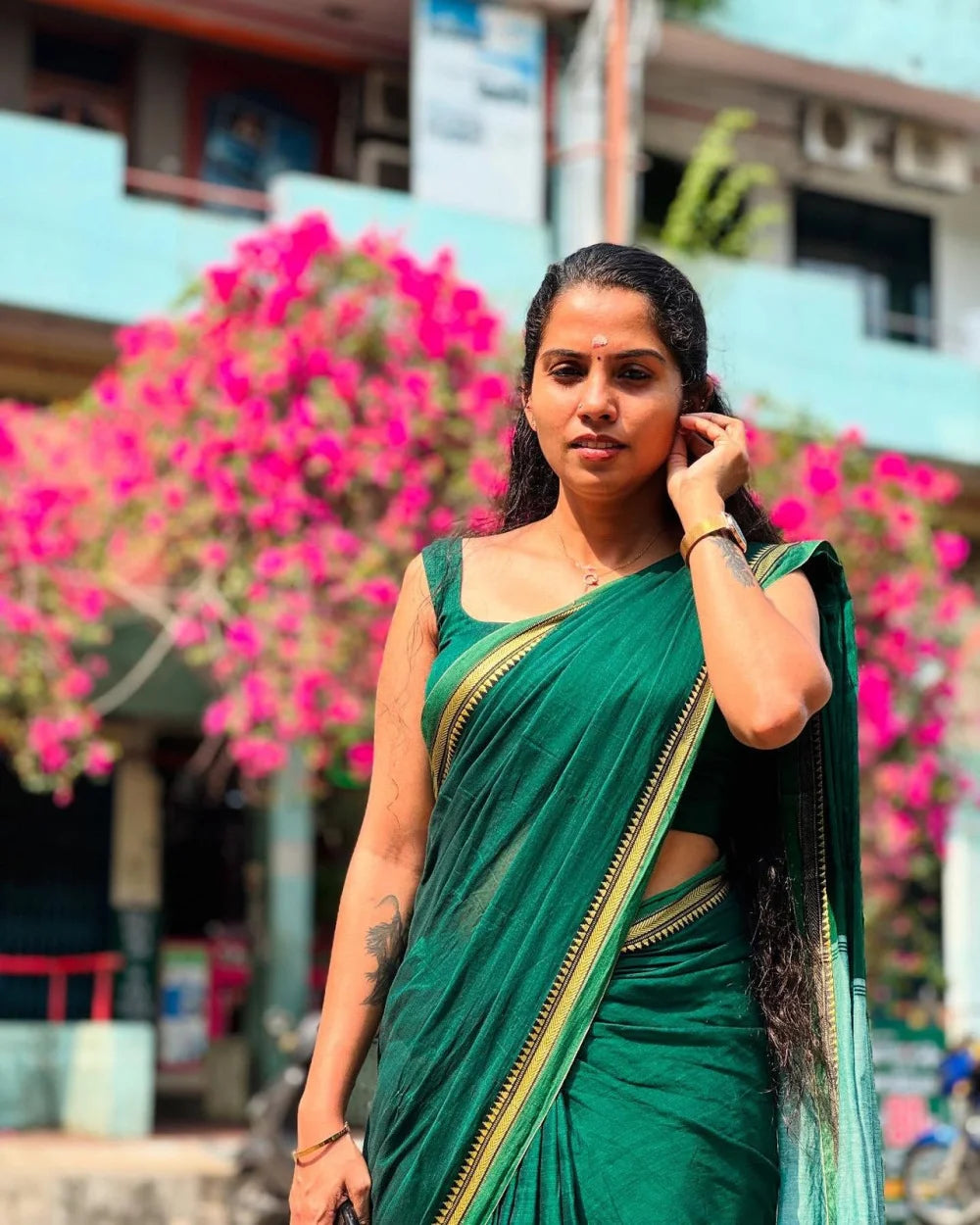 Premium Green Cotton Saree – 6.25 Meters | Traditional Elegance in Pure CottonVH1027