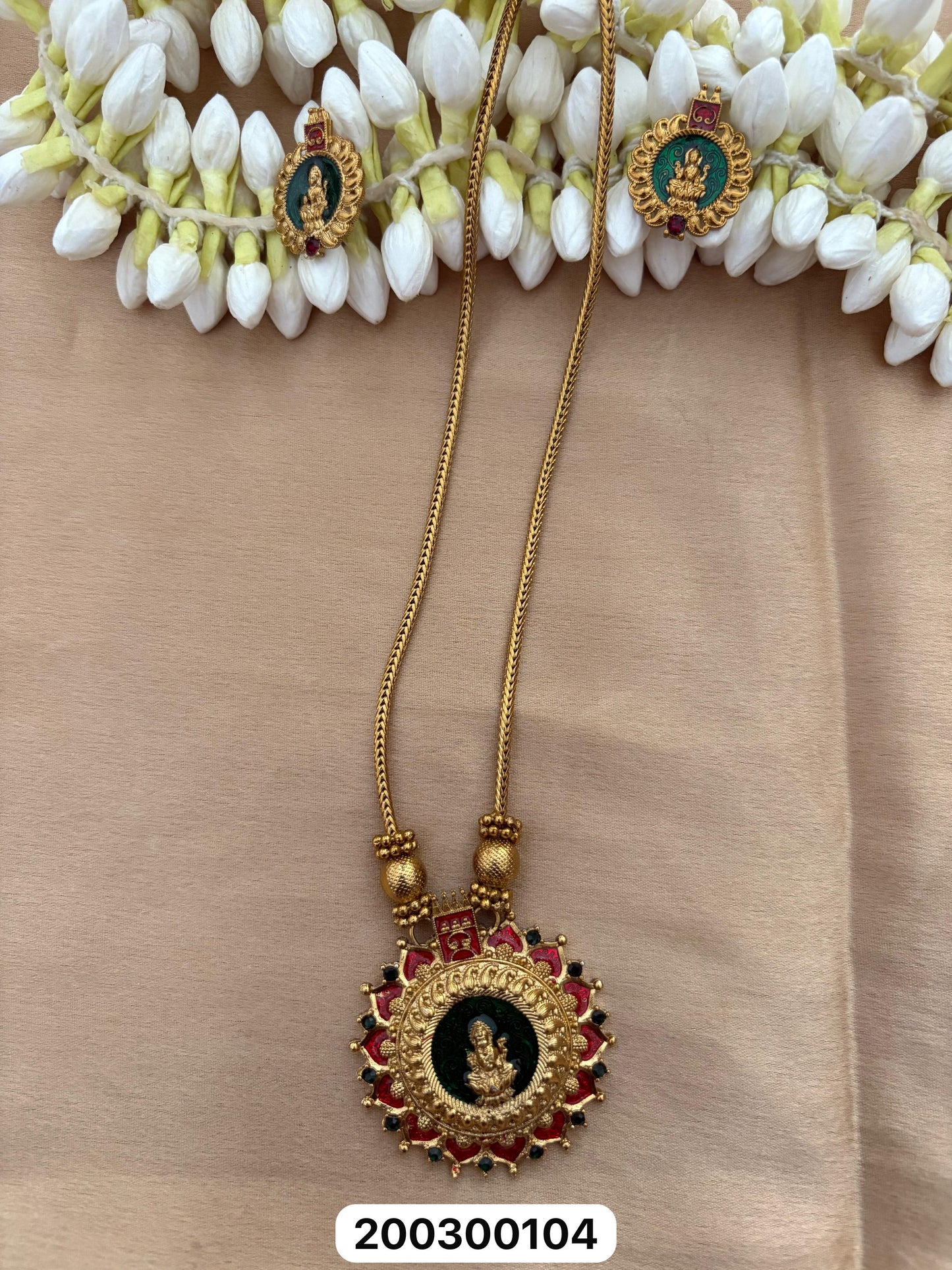 Lakshmi Necklace – Matte Gold Finish (VHWG)