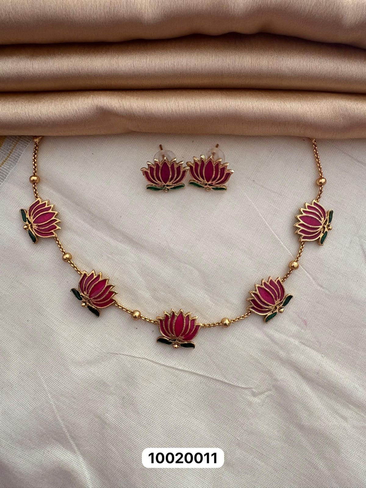 Lotus Necklace