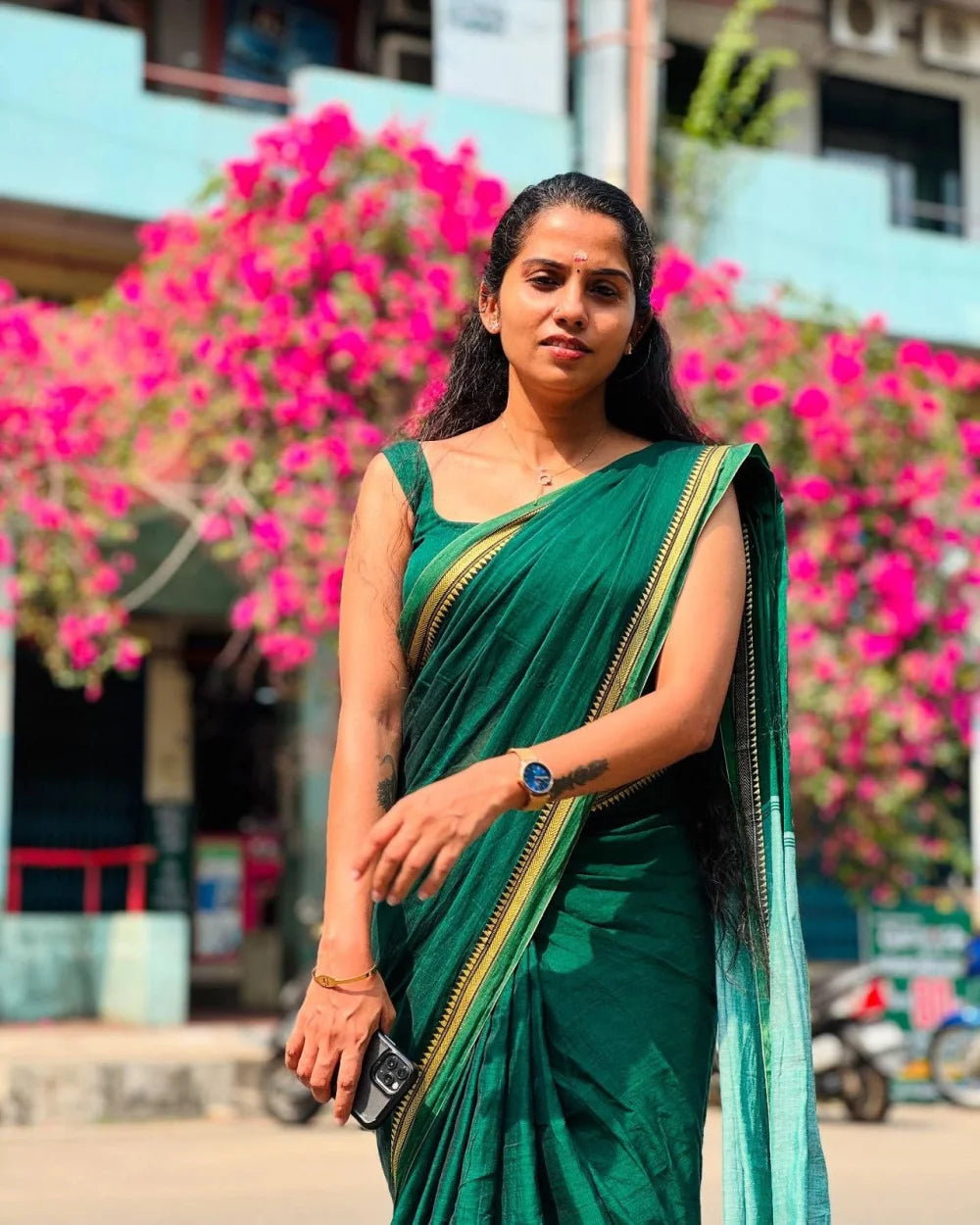 Premium Green Cotton Saree – 6.25 Meters | Traditional Elegance in Pure CottonVH1027