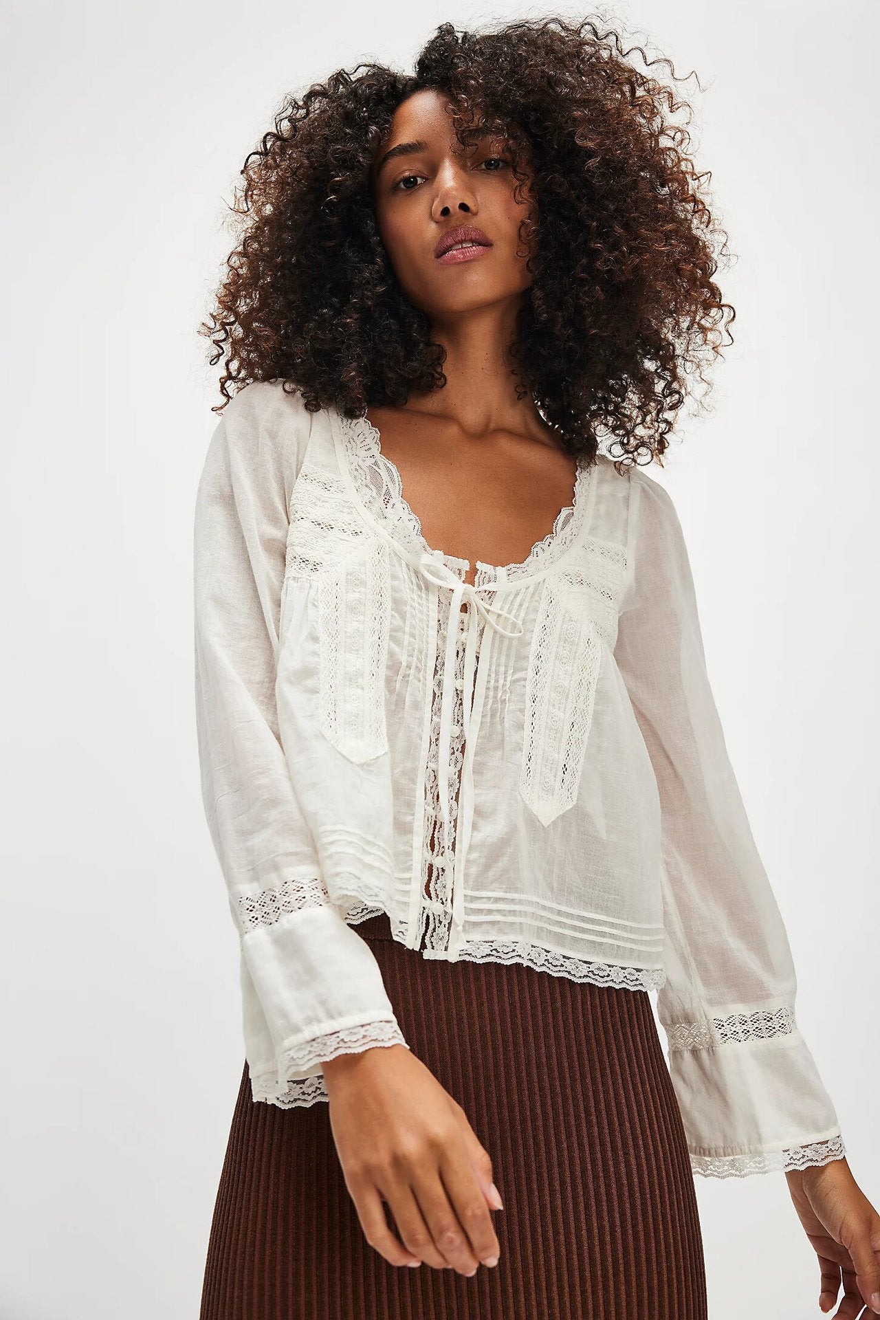 Lace U-shaped Lace Collar Long Sleeve Light Shirt