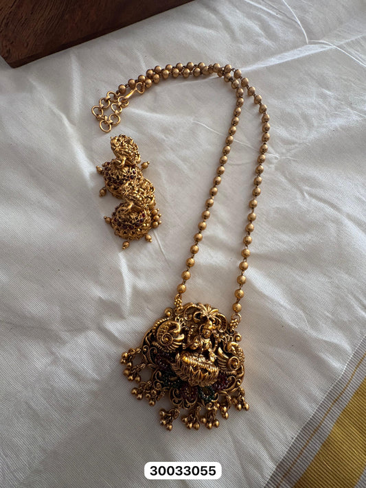 Shanvi Antique Pendant Necklace Set with Earrings – Matte Gold Finish, Aluminum & Copper Alloy