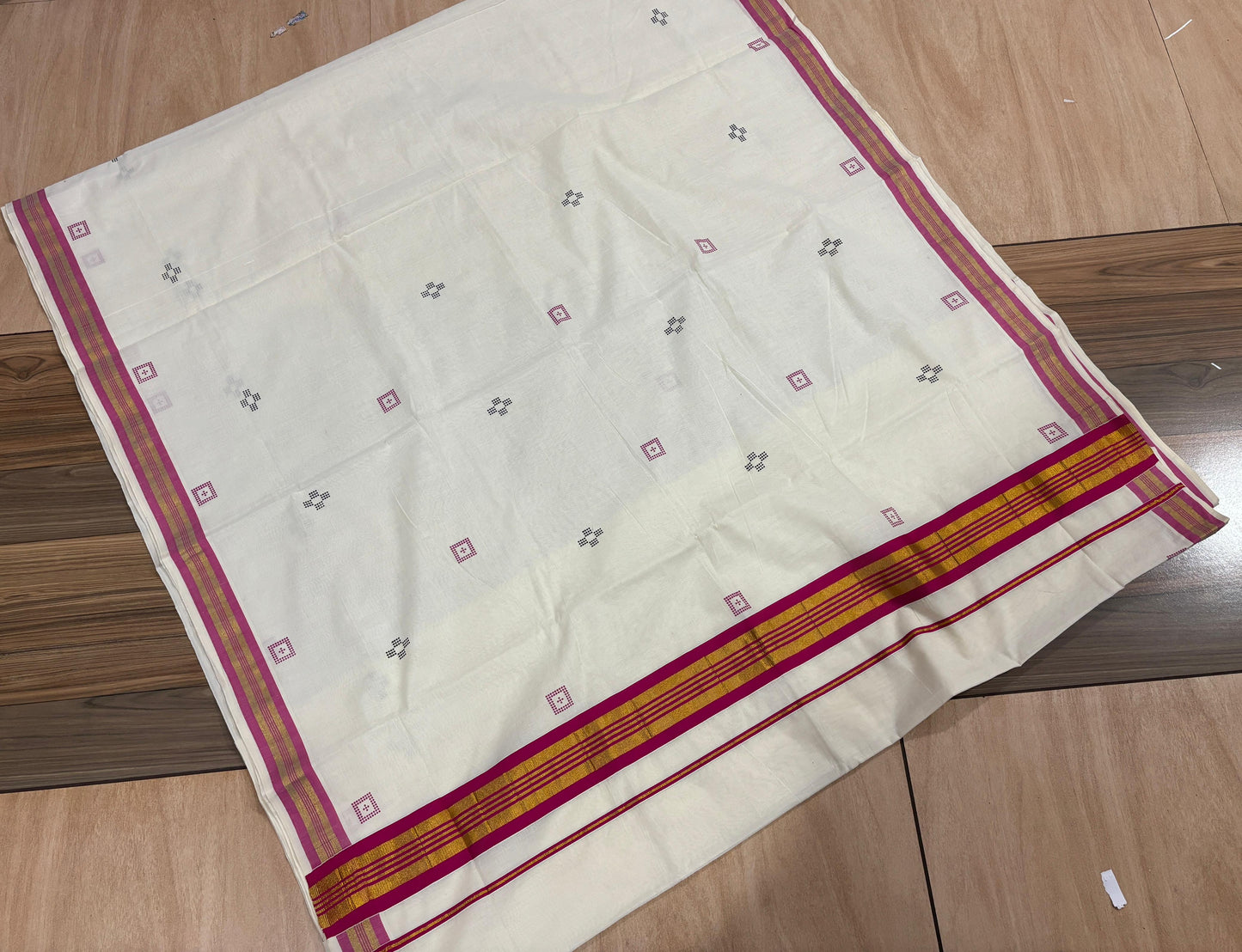 Premium Kara Kasavu Cotton Saree with Small Butta Print – 6.25 Meters