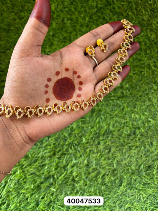 Antique Matte Gold Neck Set – Traditional Indian Jewellery | UK Seller