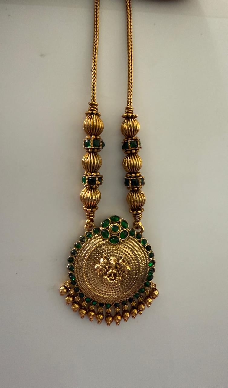 Lakshmi Neck Set – Matte Gold Finish, Lightweight Copper-Aluminum Blend