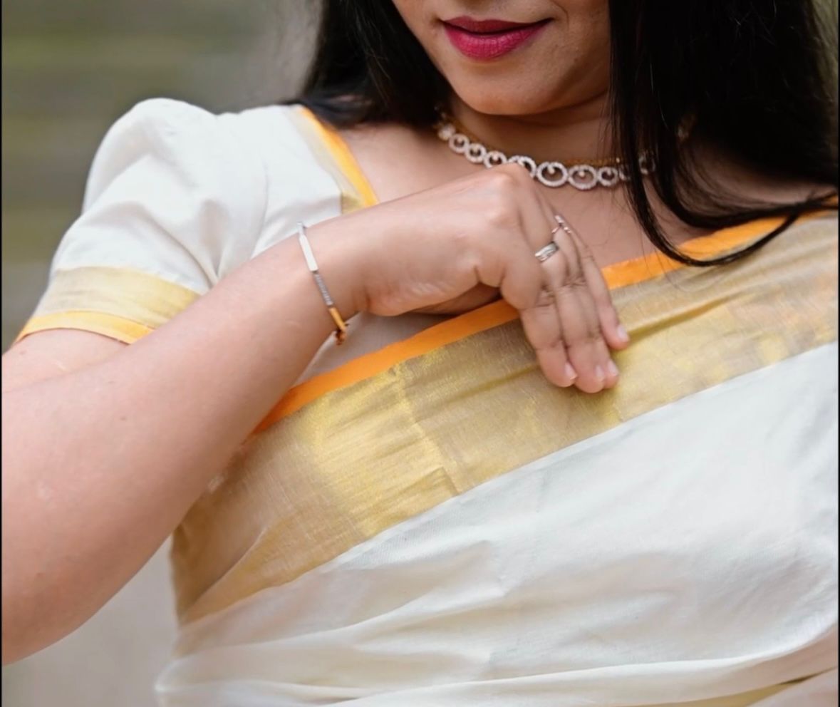 Balaramapuram Handloom-Inspired Plain Cotton Kasavu Saree – Grace Rooted in Tradition