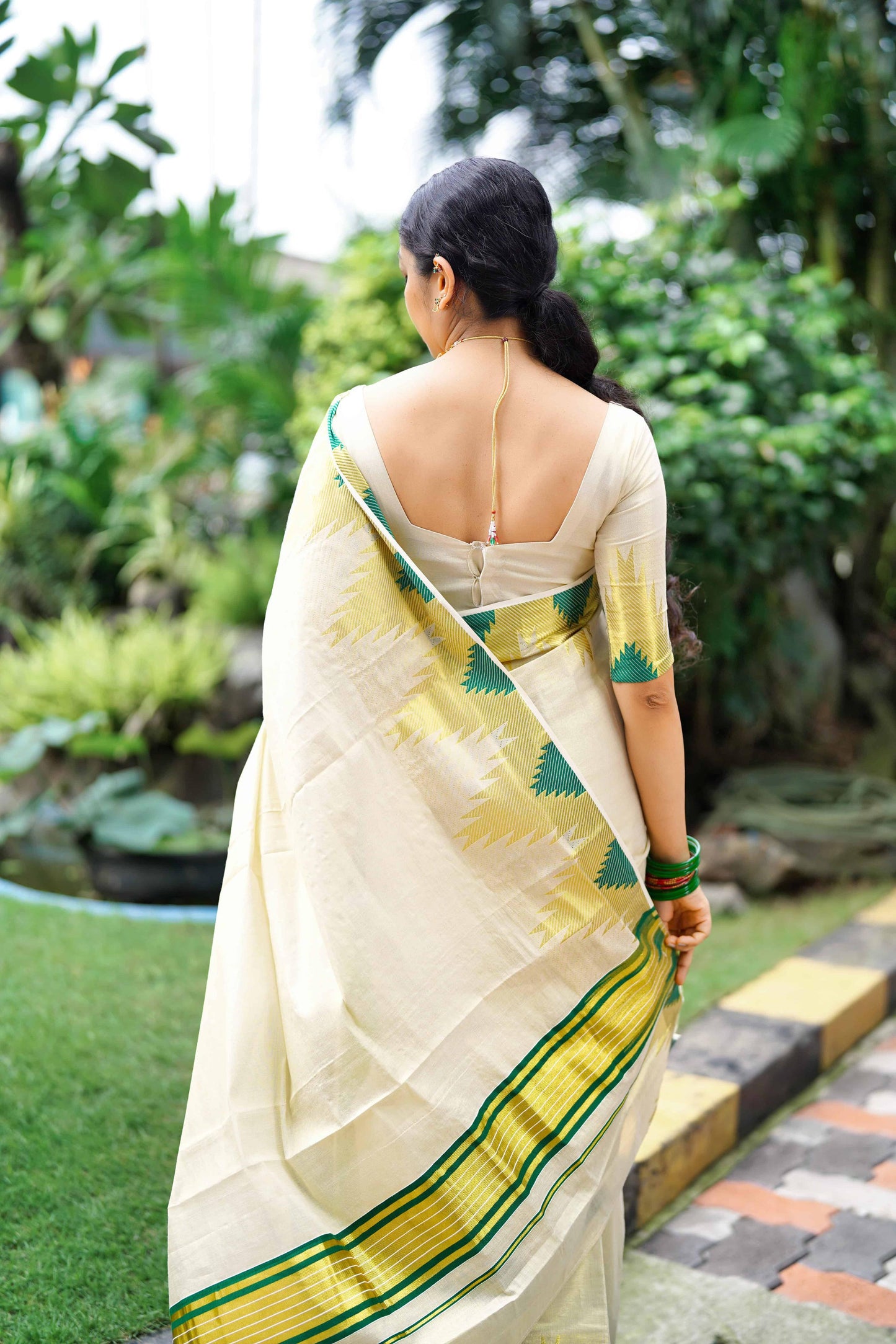 Premium Temple Golden Tissue Saree – Bottle Green, 6.25 Meters | Velocentra Hub