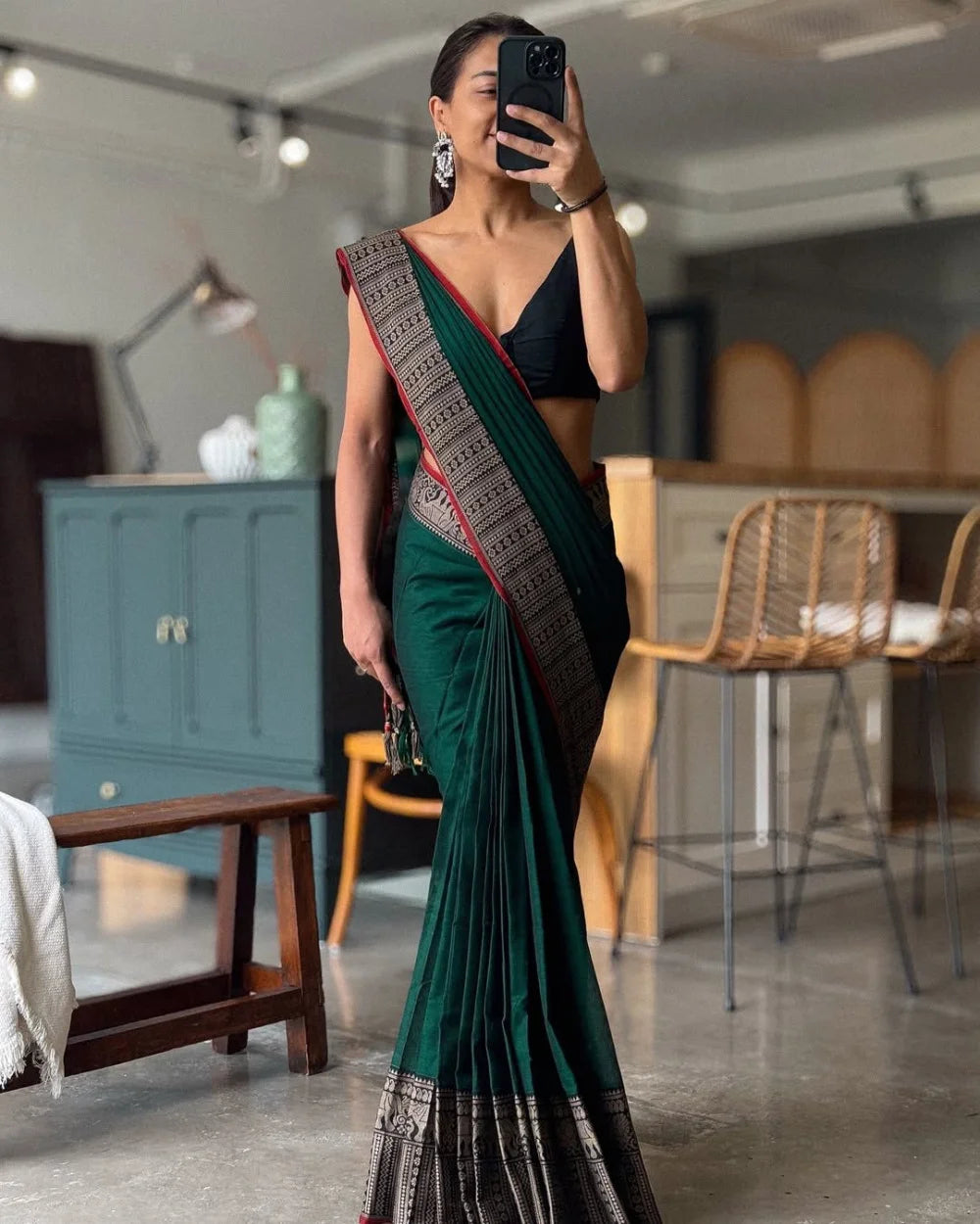 Premium Cotton Saree – 6.10 Meters | Elegant Handloom-Inspired Traditional Drape